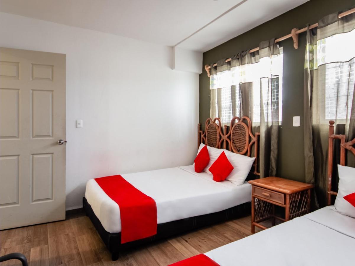 Hotel Halley León Buitenkant foto