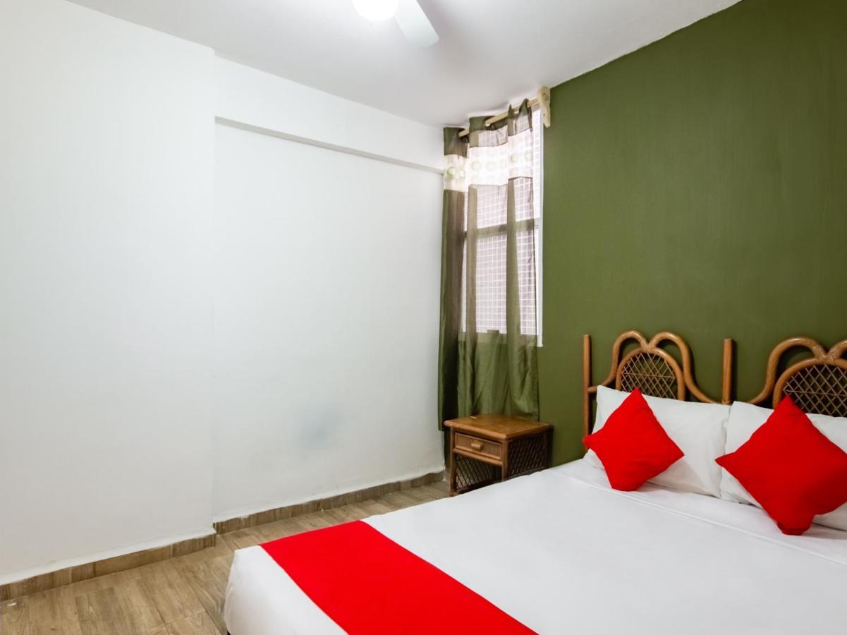 Hotel Halley León Buitenkant foto