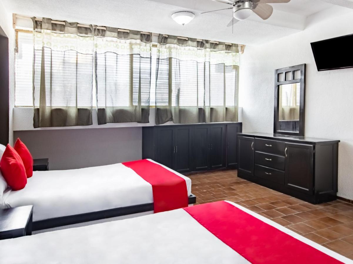 Hotel Halley León Buitenkant foto